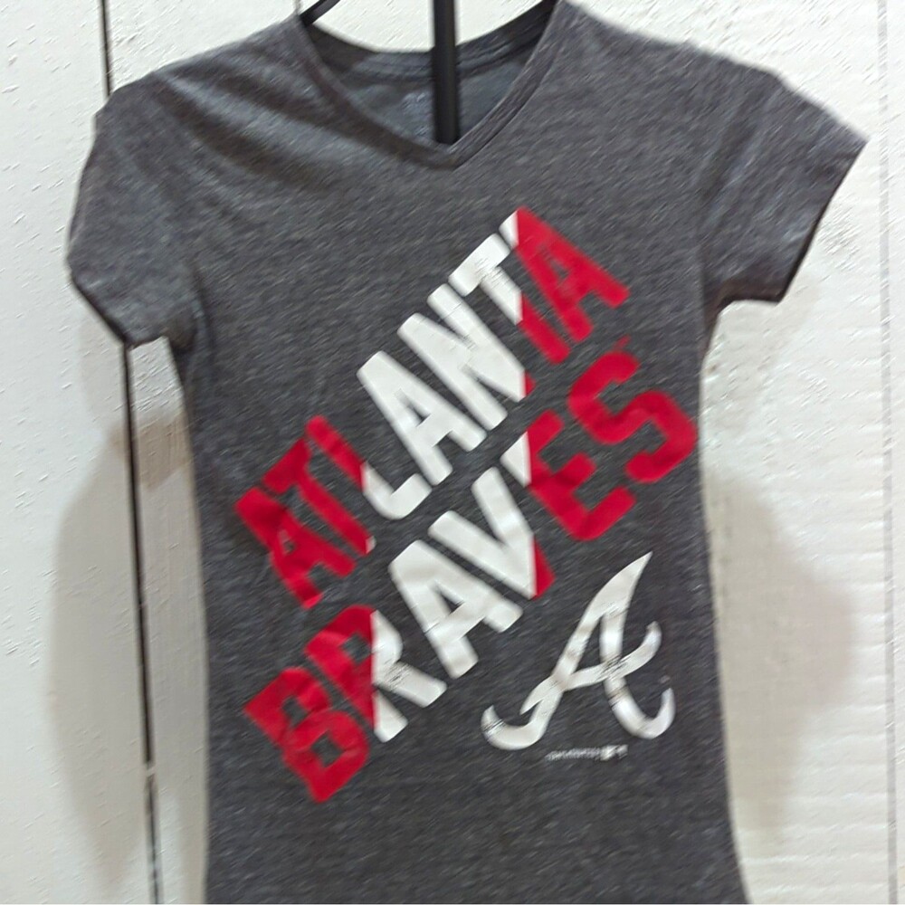 Team Athletics Atlanta Braves Gray V-Neck MLB Baseball Shirt Youth Size L